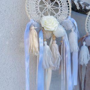 Attrape-rêves bohème à pompons - blanc