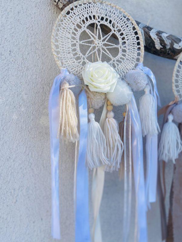 Attrape-rêves bohème à pompons - blanc