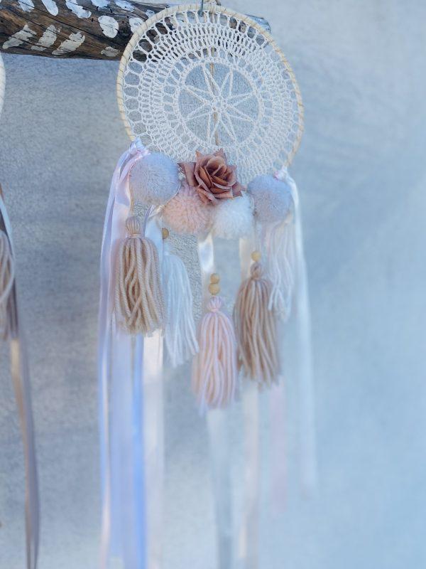 Attrape-rêves bohème à pompons - Vieux rose