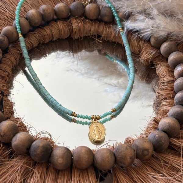 Collier Ras de Cou « Aura » – Turquoise & Médaille Vierge