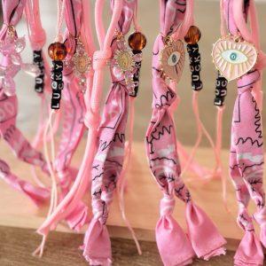 Porte-clés Bandana & Breloque Bohème – Rose