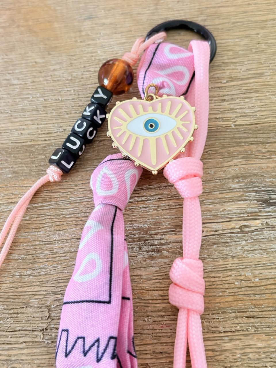 Porte-clés Bandana & Breloque Bohème – Rose – Image 5