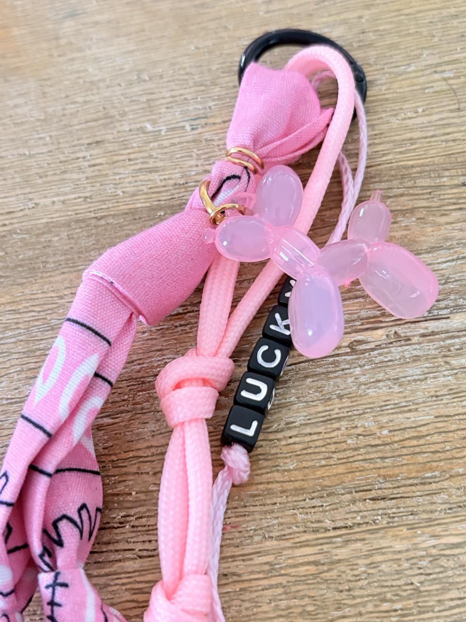 Porte-clés Bandana & Breloque Bohème – Rose – Image 4