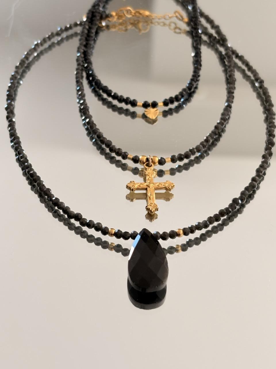 Collier Très Ras de Cou « Gaia » – Obsidienne & Mini Cœur – Image 2
